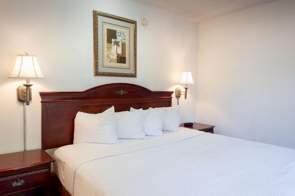 Studio City Court Yard Hotel Image 10