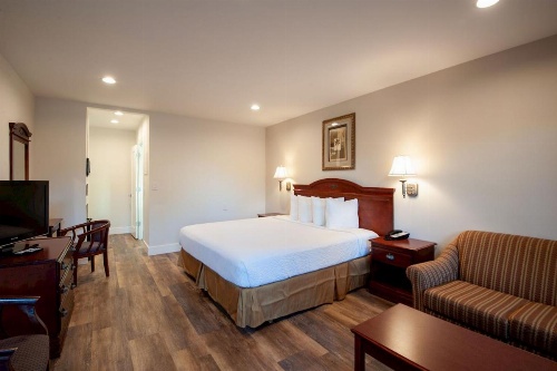 Studio City Court Yard Hotel image 17