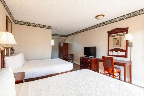 Studio City Court Yard Hotel image 19
