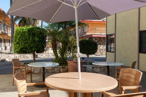 Studio City Court Yard Hotel image 21