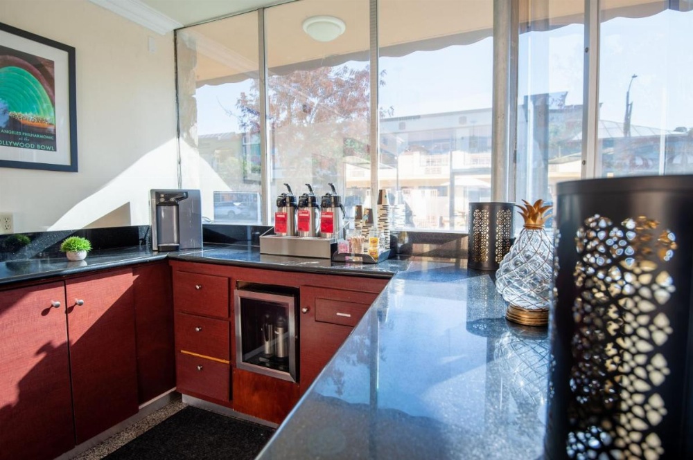 Studio City Court Yard Hotel Image 30
