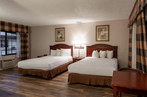 Studio City Court Yard Hotel image 31
